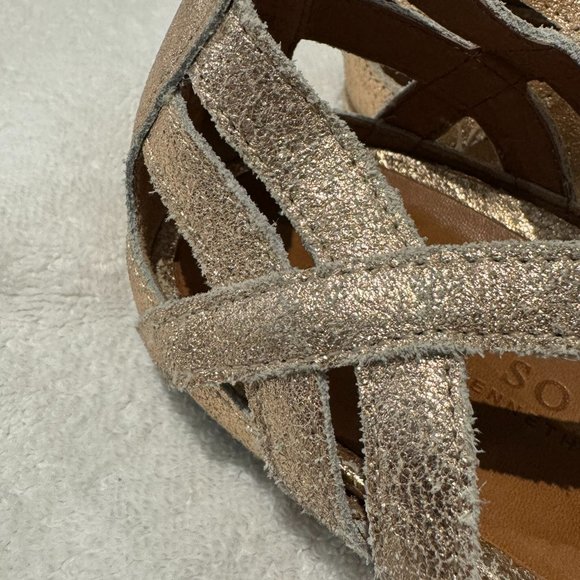 Gentle Souls by Kenneth Cole Women's Oona Gladiator Sandal - Rose Gold - Size 8 - Picture 3 of 6